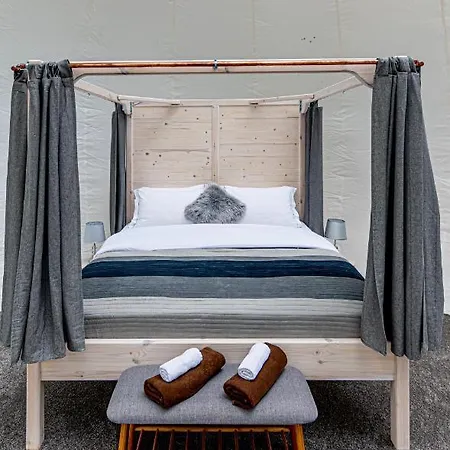 Nomad Glamping אוהל מפואר *