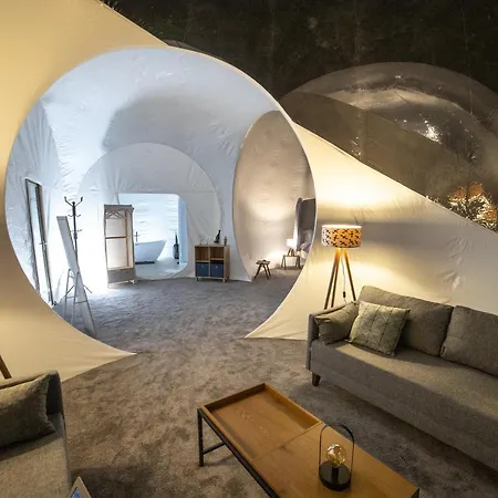 Nomad Glamping אוהל מפואר נושבאי