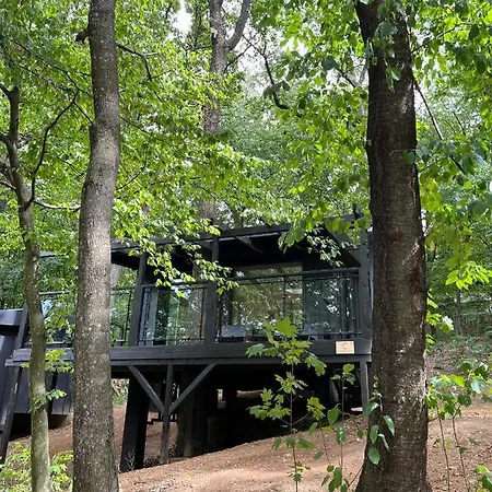 Nomad Glamping