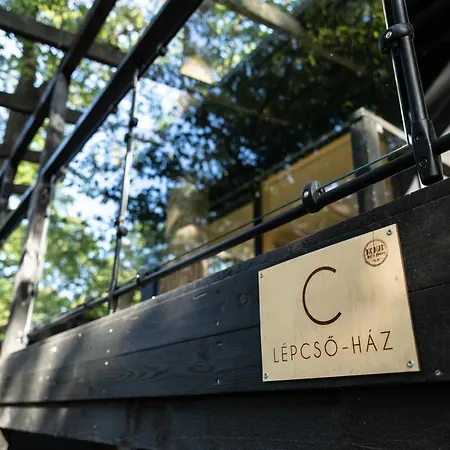 Luksusowy namiot Nomad Glamping Noszvaj