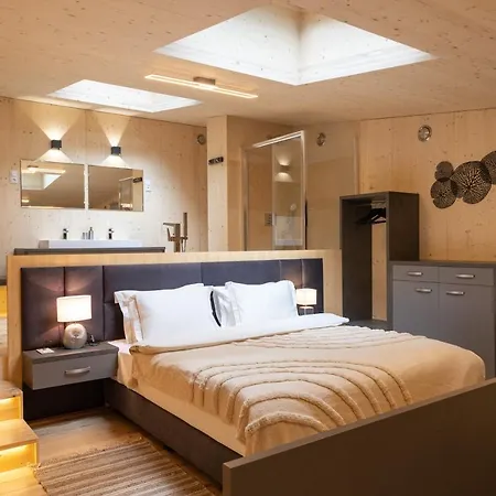 Nomad Glamping אוהל מפואר *