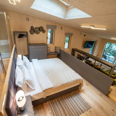 Nomad Glamping Luxury tent *